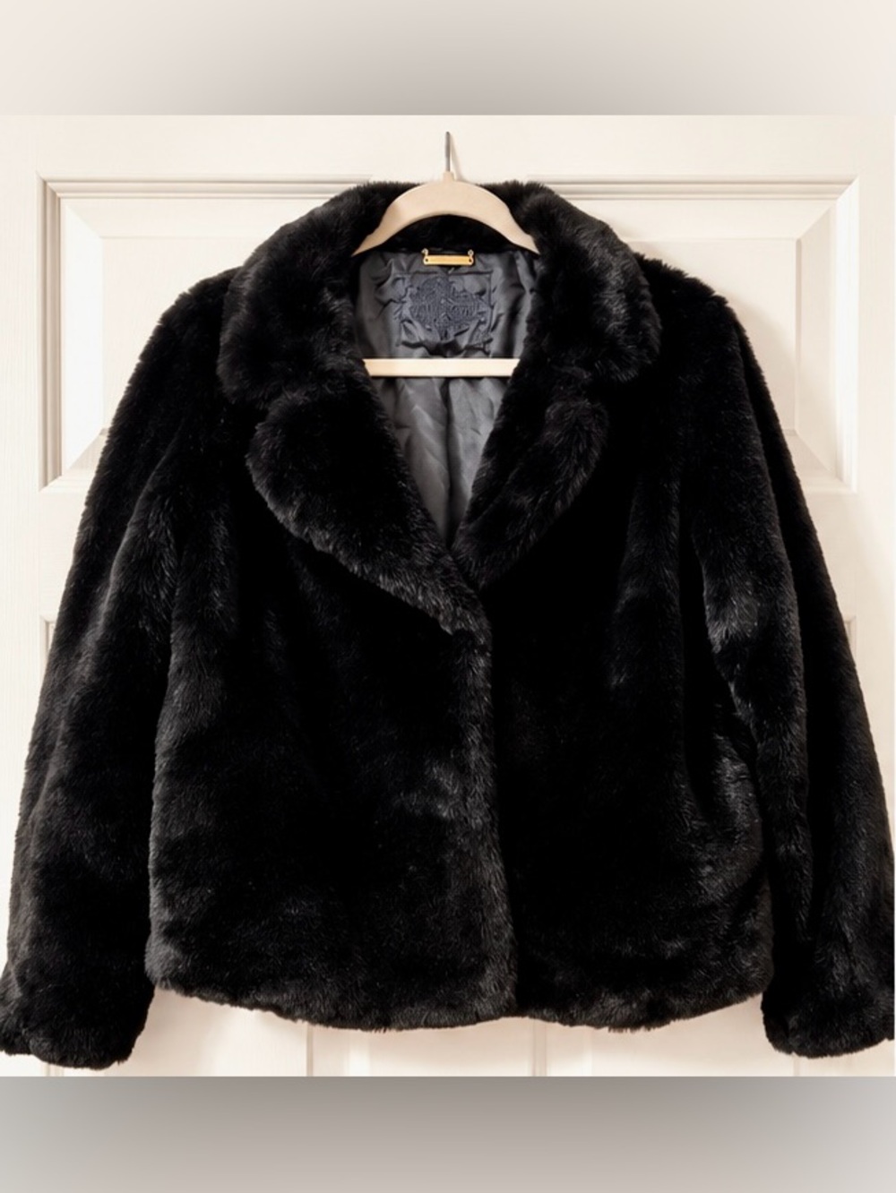 🖤 Jou Jou Black Faux Fur Jacket – Size Medium
